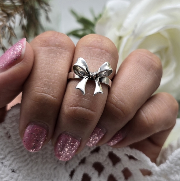 ♥️ ELEGANT BOW RING - Picture 7 of 8